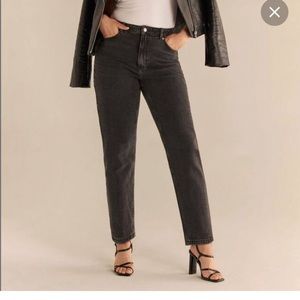 Dynamite Claudia Mom Jean